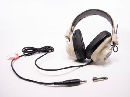 Picture of headphones.